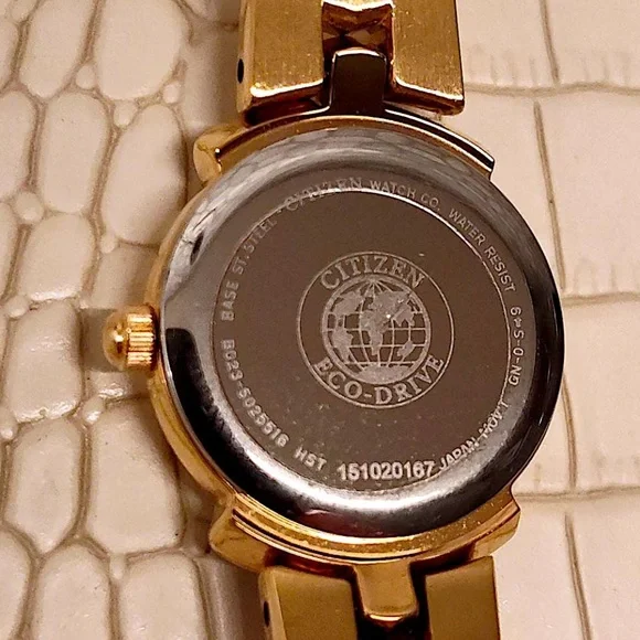More Rare Near New Citizens Elegant Classic Ladies Eco Drive Gold Finish Dress W